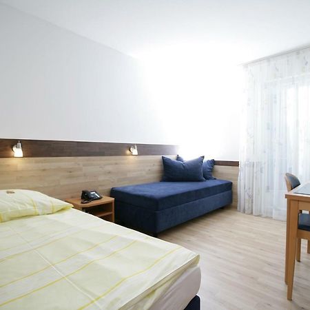 Göppingen Hotel Am Baronenwald מראה חיצוני תמונה