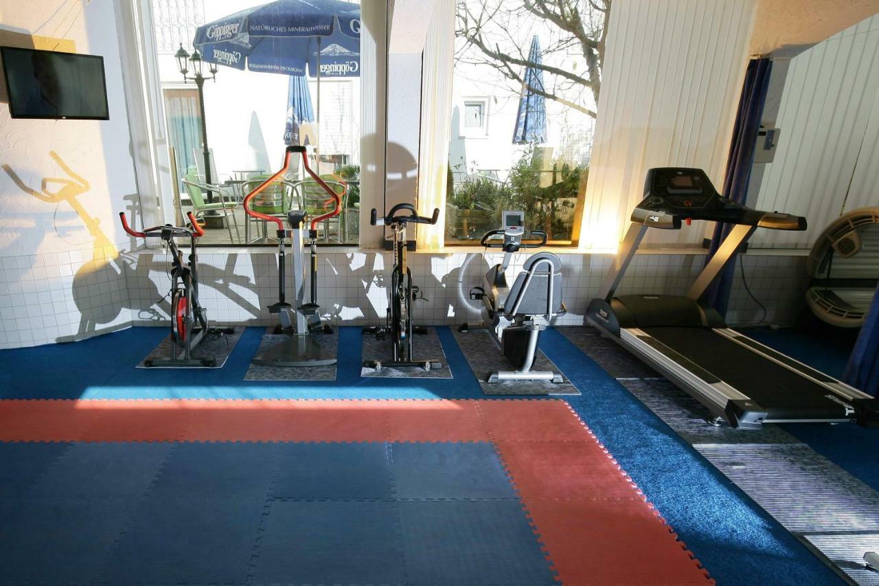 Göppingen Hotel Am Baronenwald מראה חיצוני תמונה